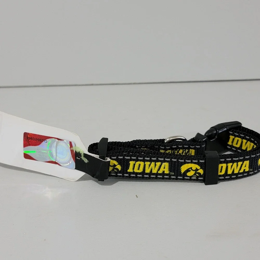 Iowa Hawkeyes Dog Collar Reflective Black Gold Small 10-14in Pup-Rally NCAA